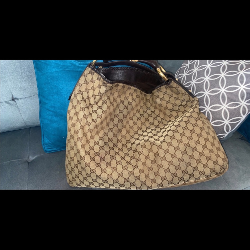 Brown large authentic gucci shoulder bag